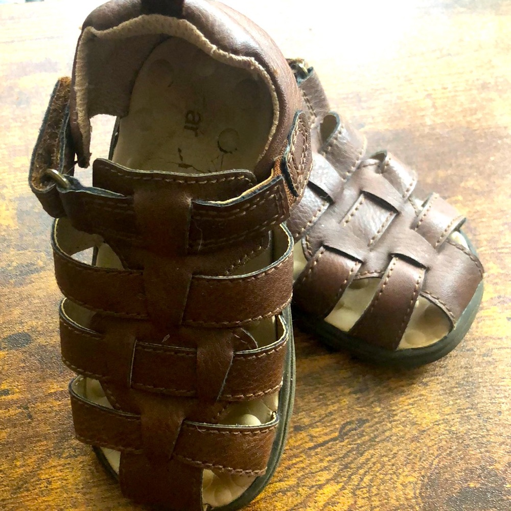 Toddler Sandals - size 6